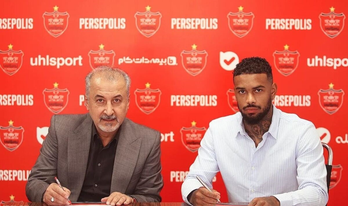 ستاره جذاب خارجی به پرسپولیس برمیگردد؟ ستاره جذاب خارجی به پرسپولیس برمیگردد؟