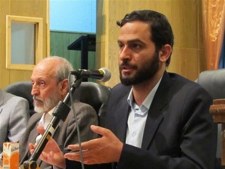 محسن برهانی، حقوقدان: پروسه غیرقانونی اخراج من از دانشگاه تهران فعلاً متوقف شده؛ ظاهرا نظرات بخش عاقل بر سوپرانقلابی‌های رادیکال غلبه کرده / در خدمت دانشجویان هستم؛ سوپر انقلابی‌ها منتظر تابستانند برای فتنه انگیزی