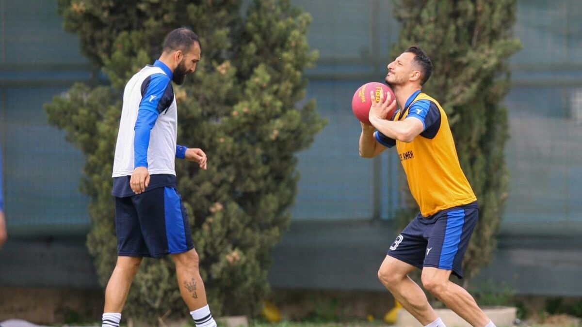 ناجی فرهاد مجیدی در لیست مازاد ساپینتو ناجی فرهاد مجیدی در لیست مازاد ساپینتو
