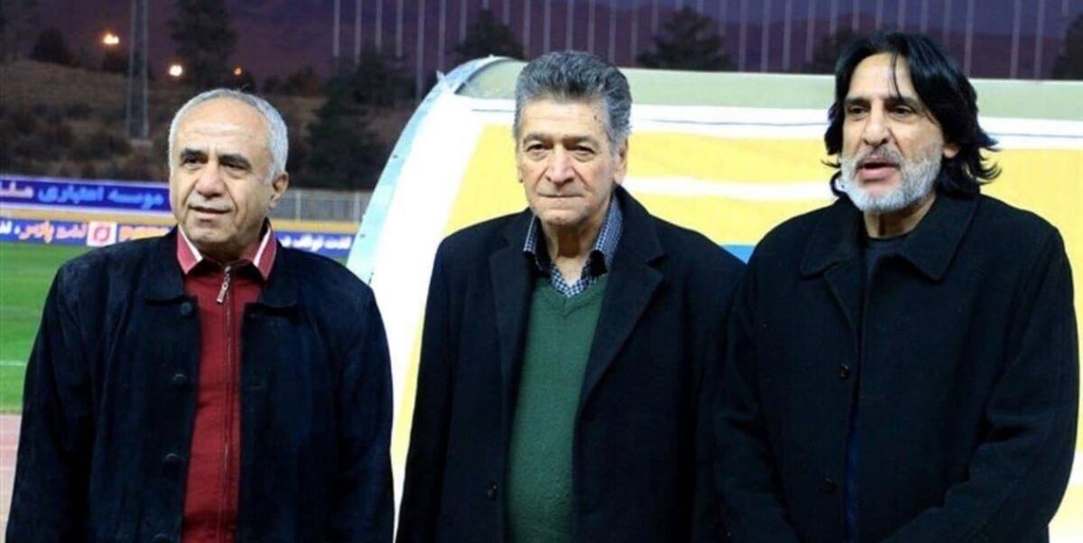 استقلال قهرمانی را به پرسپولیس تقدیم کرد استقلال قهرمانی را به پرسپولیس تقدیم کرد