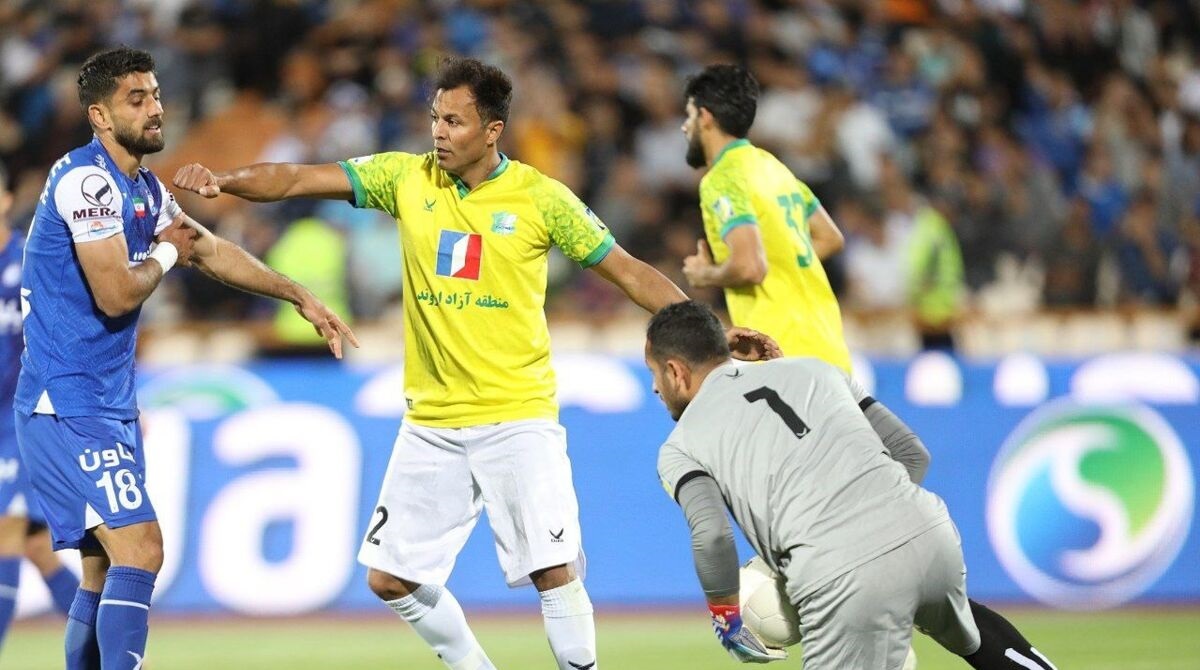 مجیدی به سیم آخر زد: جام را به پرسپولیس بدهید! مجیدی به سیم آخر زد: جام را به پرسپولیس بدهید!