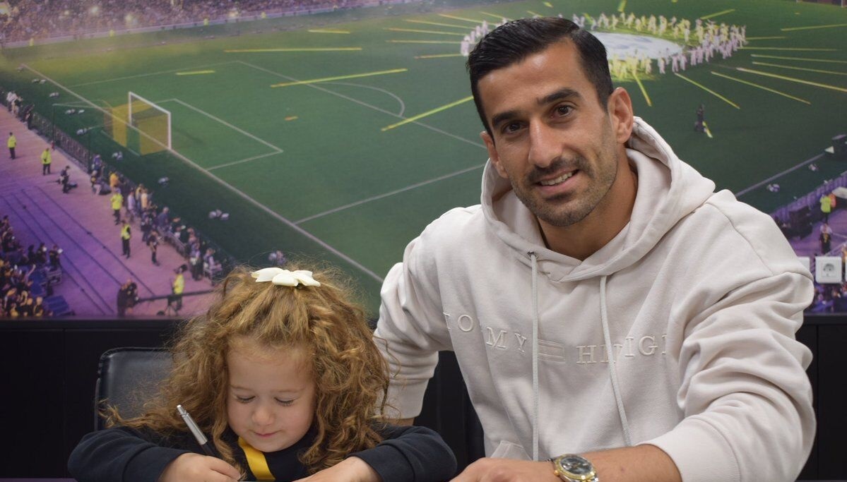 پیشنهاد غیرمنتظره باشگاه فرانسوی به ستاره مدنظر استقلال و پرسپولیس پیشنهاد غیرمنتظره باشگاه فرانسوی به ستاره مدنظر استقلال و پرسپولیس