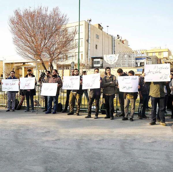 دیگر قرار نیست قانون اساسی نقض شود؟! دیگر قرار نیست قانون اساسی نقض شود؟!