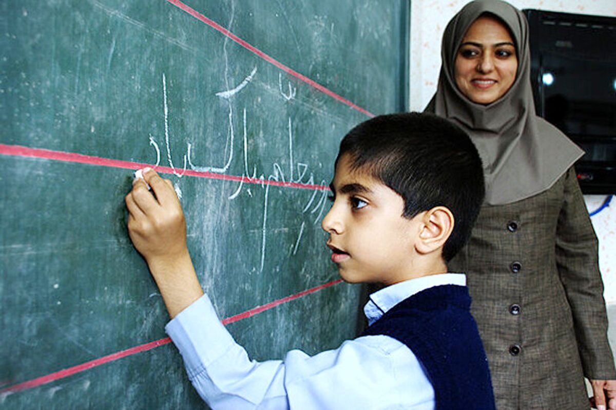 وزیر آموزش و پرورش: آغوش این دولت به روی معلمان بسیار گشوده است