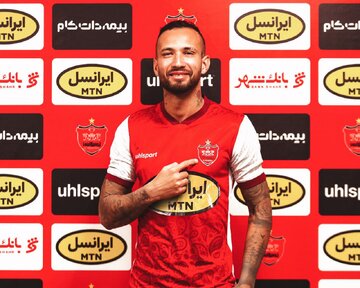 کدام بازیکن پنجره نقل‌وانتقالاتی پرسپولیس را بست؟