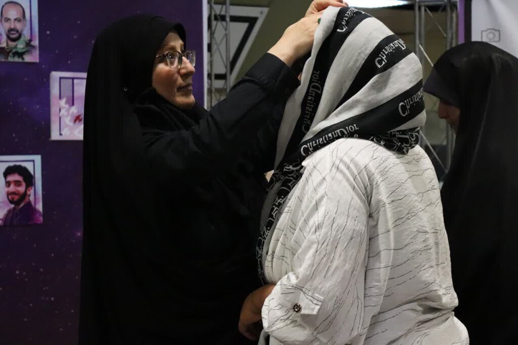 عکسی از حجاب‌بانان مترو که زاکانی باید ببیند