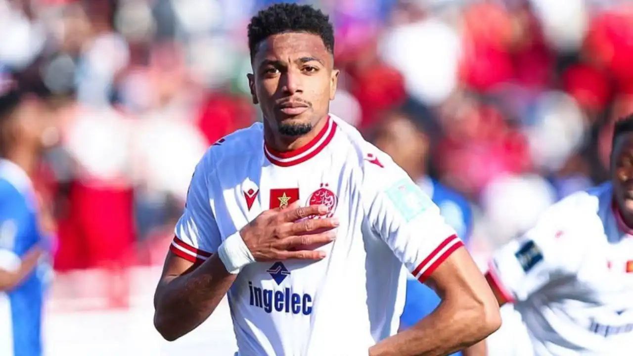 اولین خرید سرخ‌ها قطعی شد