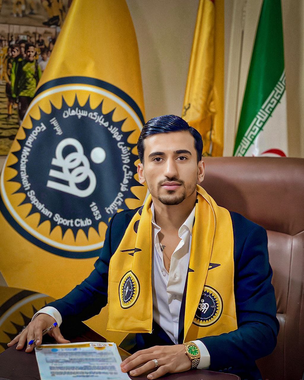 ستاره ملیپوش استقلال به سپاهان پیوست