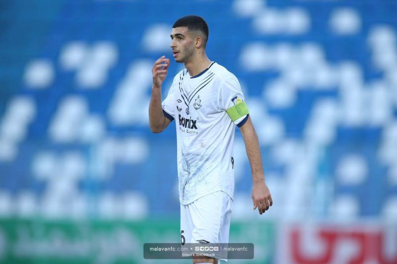 گزینه جدید استقلالیها برای خط هافبک لو رفت گزینه جدید استقلالیها برای خط هافبک لو رفت