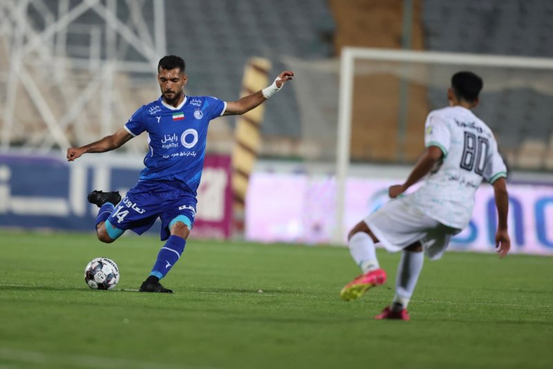 فصل متفاوت هافبک جنگنده استقلال! فصل متفاوت هافبک جنگنده استقلال!