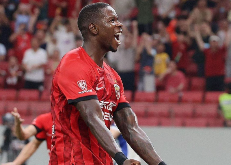 یک شماره پیراهن عجیب برای مهاجم جدید پرسپولیس یک شماره پیراهن عجیب برای مهاجم جدید پرسپولیس