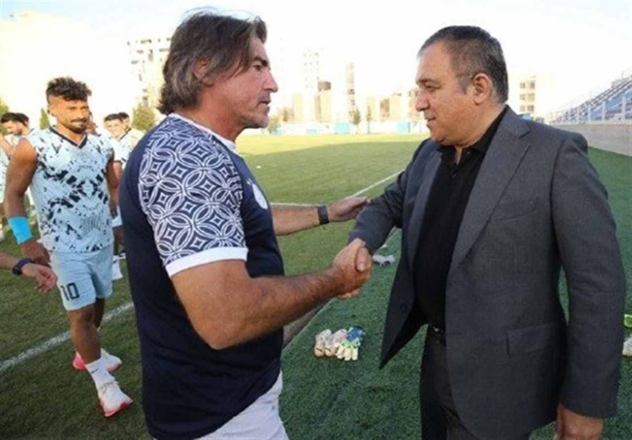 پشت پرده جلسه شبانه بازیکنان با تاجرنیا؛ پای ساپینتو وسط بود!