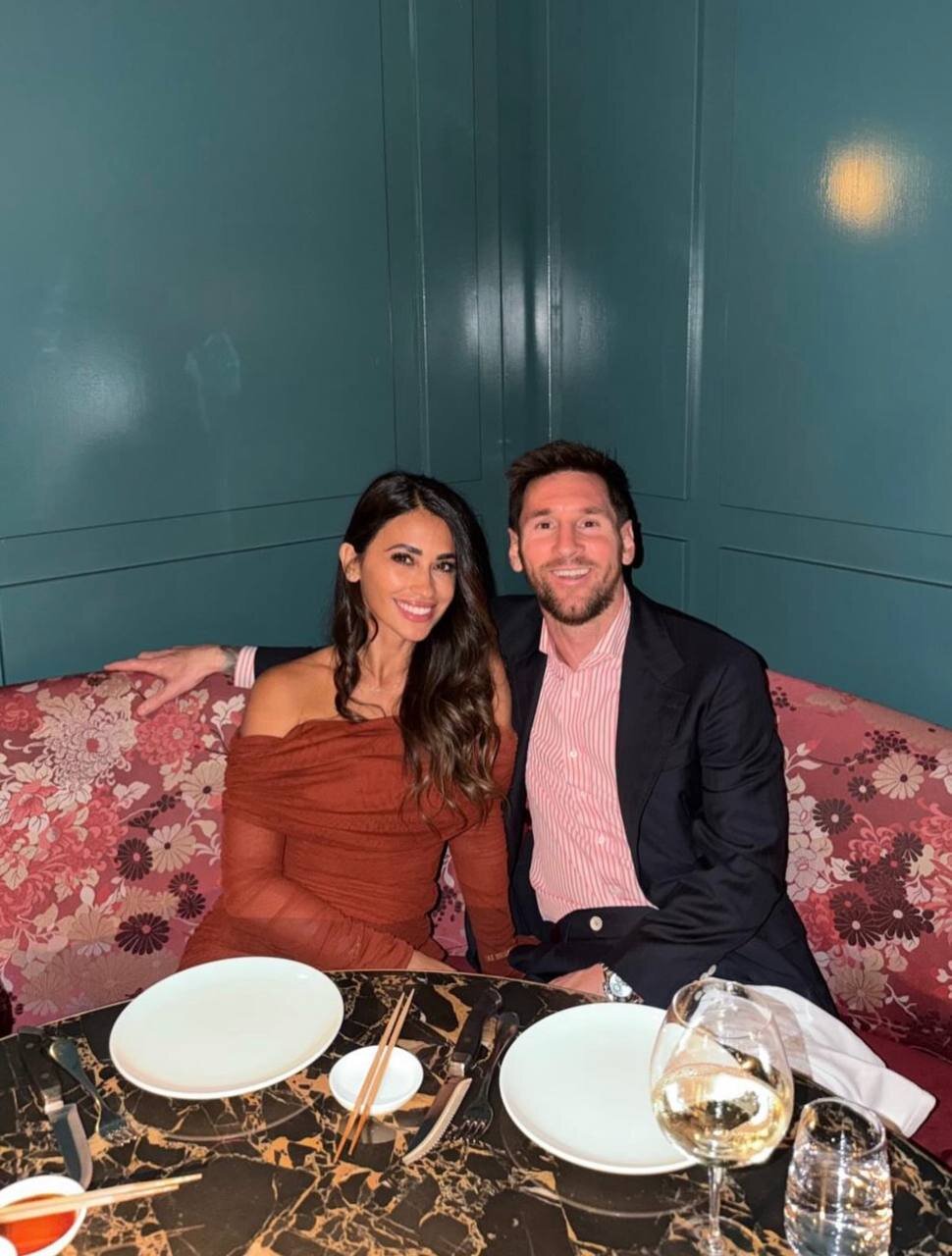 عکس | شام عاشقانه مسی و همسرش در شب ولنتاین