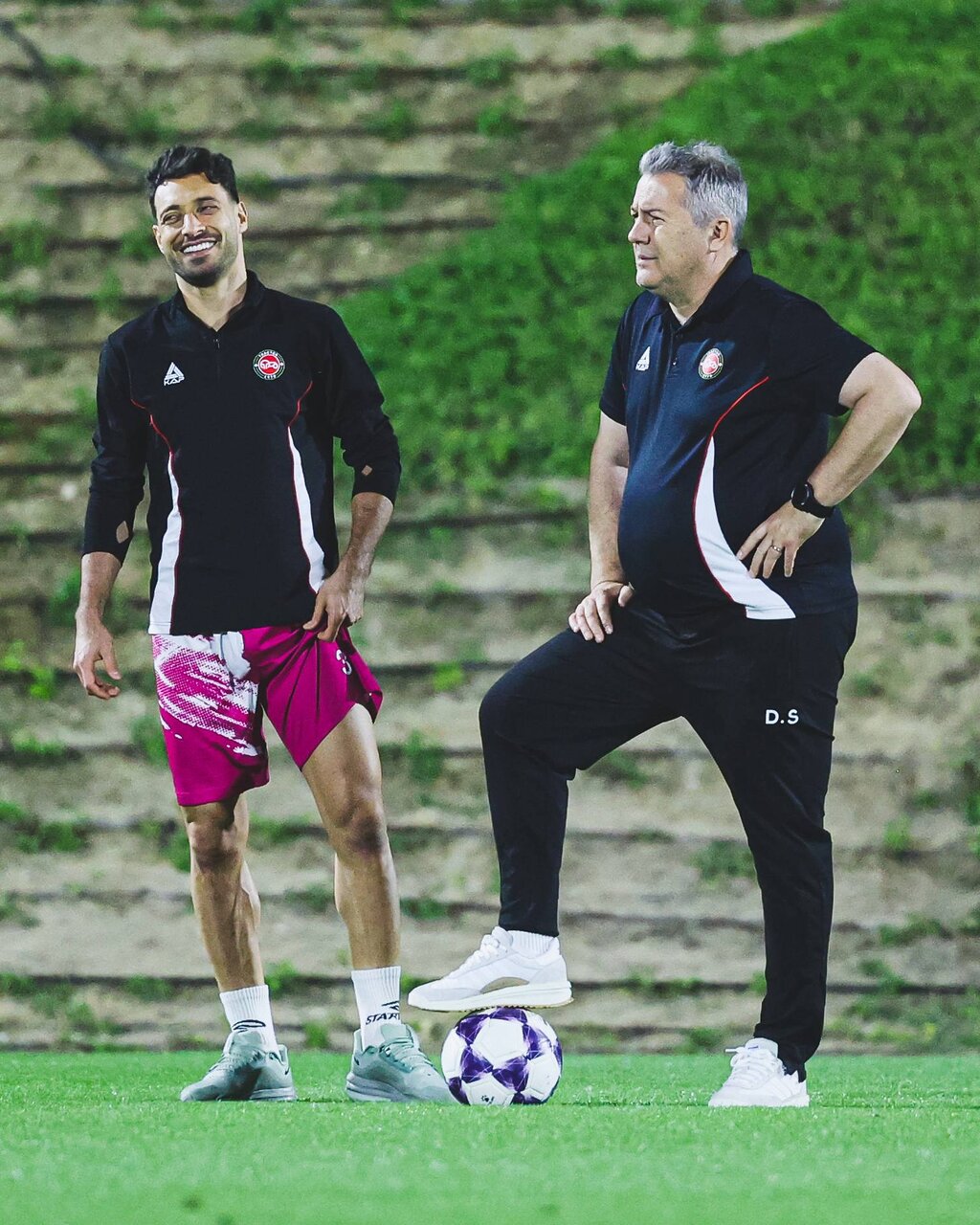 عکس | خندههای خلیلزاده پس از شایعه اخراج از تراکتور