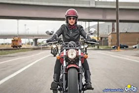 آموزش برای موتور سواری بانوان هست، اما گواهینامه نه!