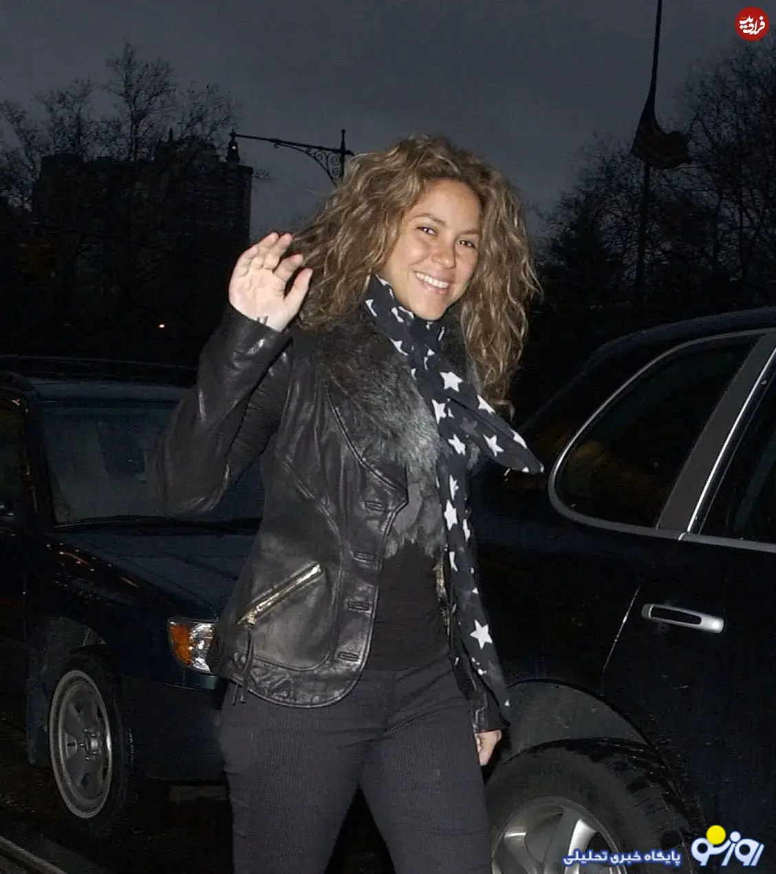 «شکیرا» هنگام خروج از هتل اش در سال ۱۳۸۴