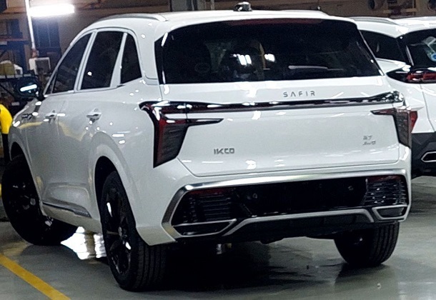 شاهکار جدید ایران خودرو/ شاسی بلند سفیر رسید شاهکار جدید ایران خودرو/ شاسی بلند سفیر رسید