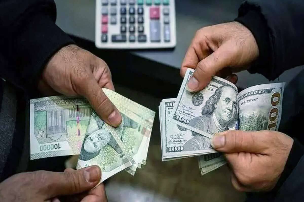 قیمت دلار در تقابل سیگنال‌های مثبت و منفی