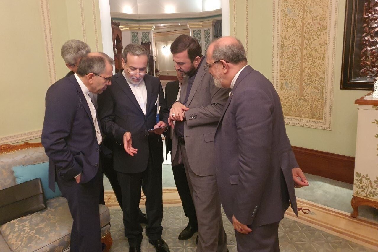 آکسیوس: مذاکرات ایران و آمریکا یک‌شنبه در عمان برگزار می‌شود