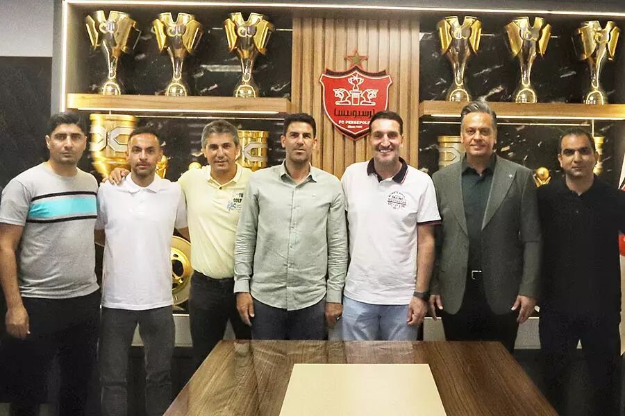 ادموند بزیک در پرسپولیس پست گرفت