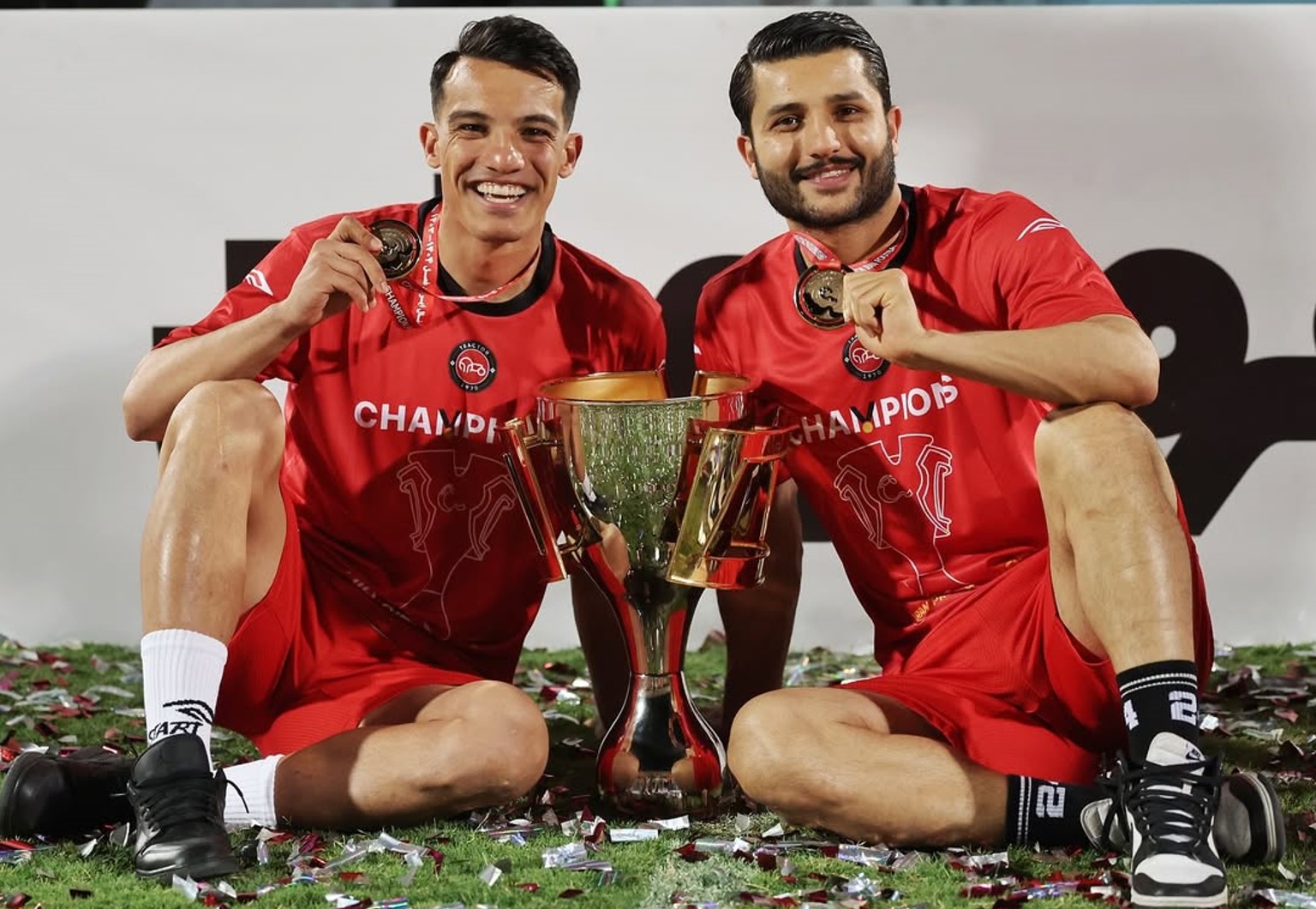 هواداران استقلال مخالف بازگشت عارف غلامی