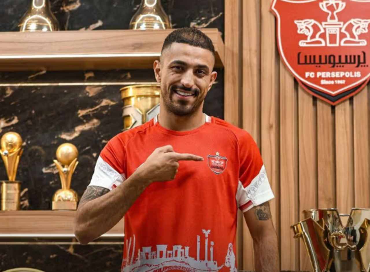 محمدامین کاظمیان: به عشق پرسپولیس قید اروپا را زدم؛ قهرمانی استقلال، مبارک موعود بنیادی فر باشد!