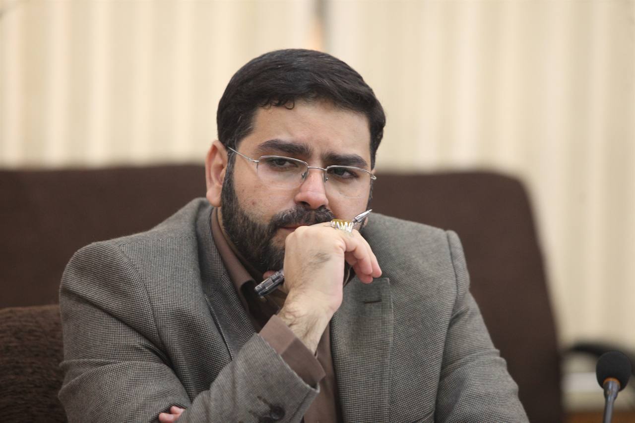 استراتژی اشتباه سوپر انقلابیها برای تخریب تیم مذاکره کننده و سید عباس عراقچی / حمله به مشاور وزیر به جای وزیر! استراتژی اشتباه سوپر انقلابیها برای تخریب تیم مذاکره کننده و سید عباس عراقچی / حمله به مشاور وزیر به جای وزیر!