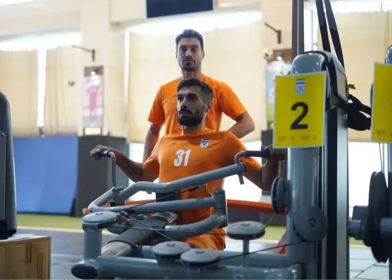 عارف آقاسی بلیت بازگشت چه کسی را دستش داد؟