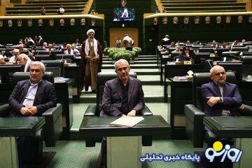 نمایندگان مجلس مدنی زاده را با چند رای راهی وزرات اقتصاد و دارایی کردند؟