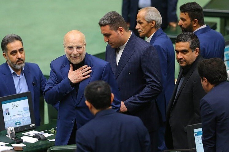 قالیباف با ۲۱۹ رأی رییس مجلس باقی ماند