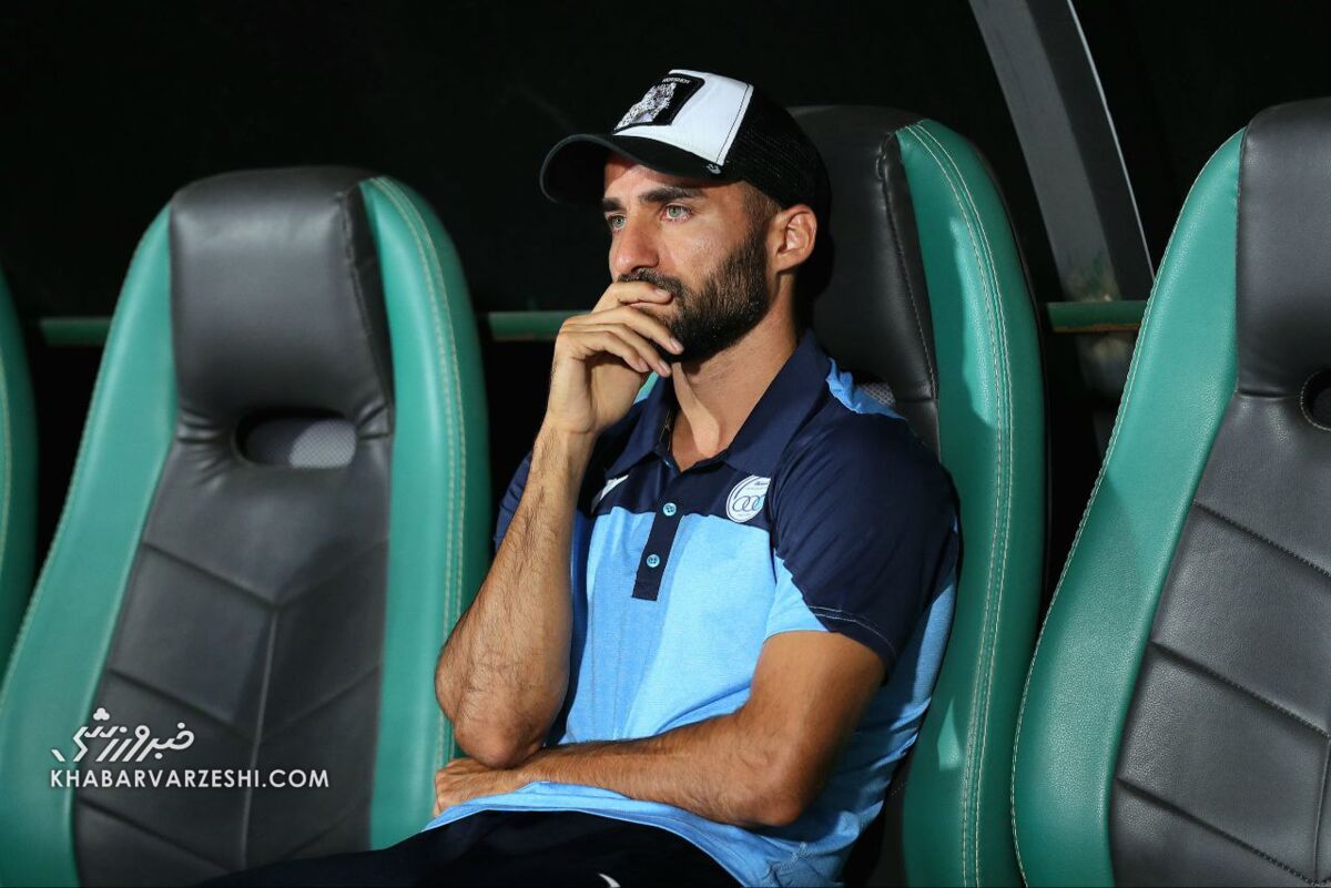 سکوت عجیب ساپینتو در مورد تمدید قرارداد با مهاجم استقلال سکوت عجیب ساپینتو در مورد تمدید قرارداد با مهاجم استقلال