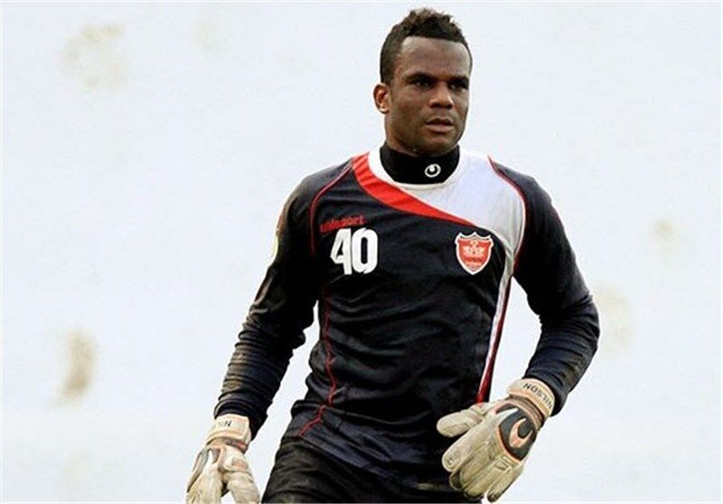 مدیران پرسپولیس خودشان به من گفتند برو شکایت کن؛ حالا دیگر یک دلار هم به پرسپولیس تخفیف نمیدهم مدیران پرسپولیس خودشان به من گفتند برو شکایت کن؛ حالا دیگر یک دلار هم به پرسپولیس تخفیف نمیدهم