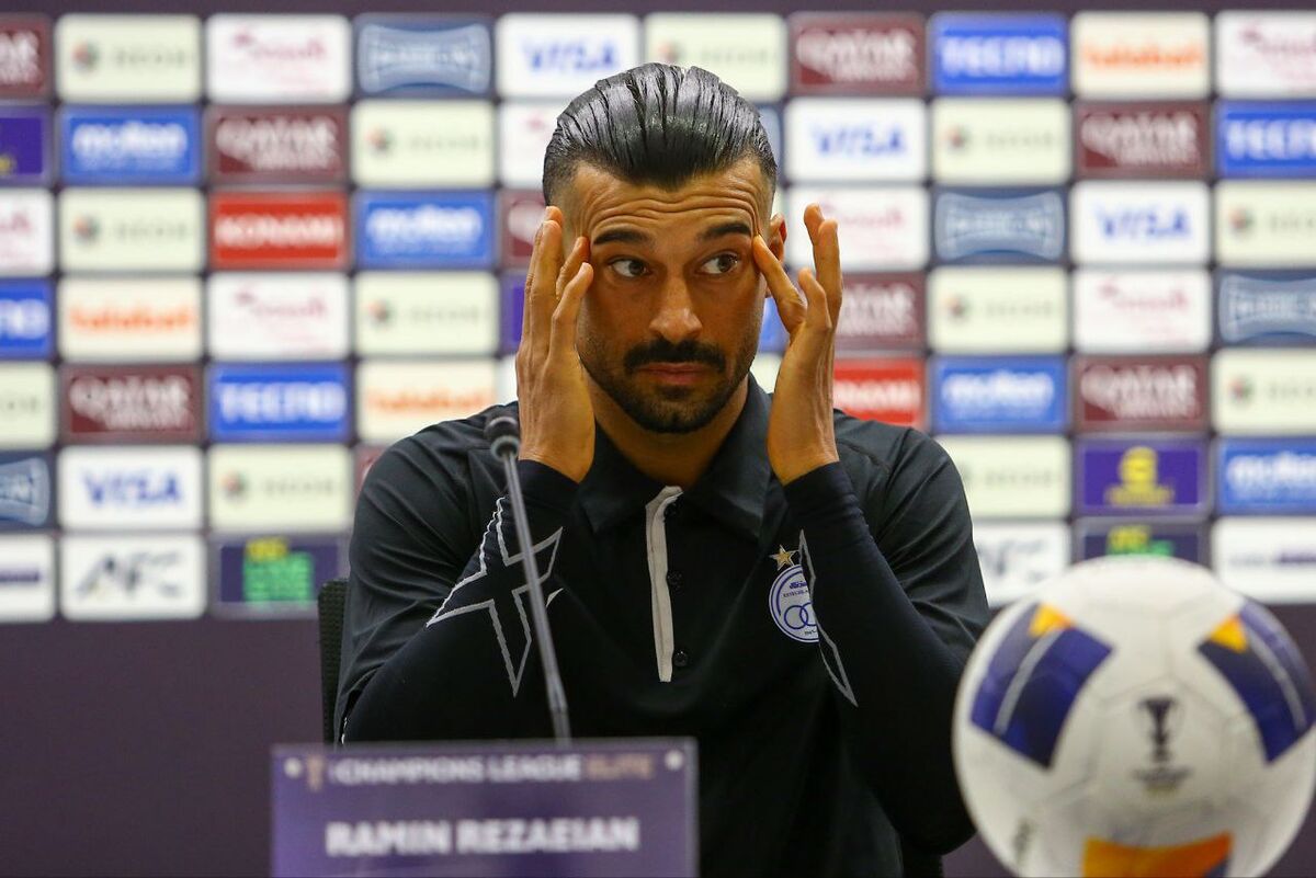 کری خوانی به سبک ستاره استقلال؛ رامین رضاییان تیم برنده را لو داد +عکس کری خوانی به سبک ستاره استقلال؛ رامین رضاییان تیم برنده را لو داد +عکس