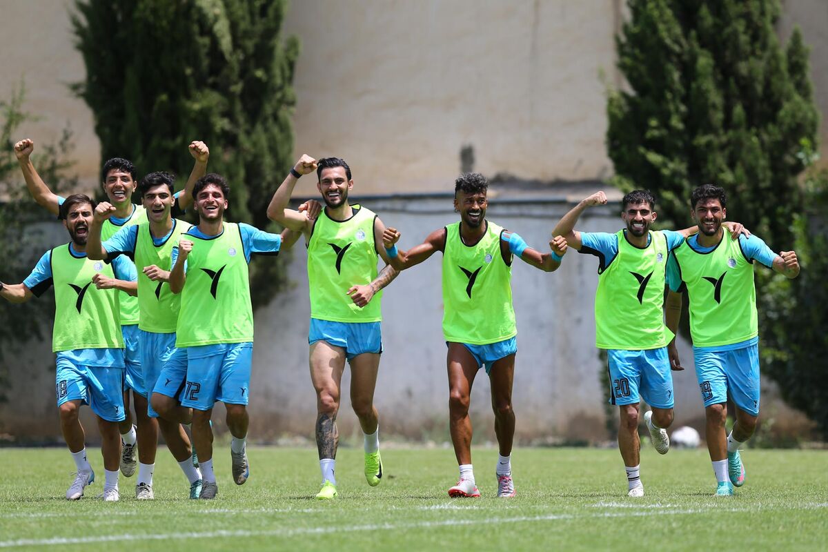 دردسر جدید ساپینتو؛ جنگ پنهان برای بازوبند استقلال! دردسر جدید ساپینتو؛ جنگ پنهان برای بازوبند استقلال!