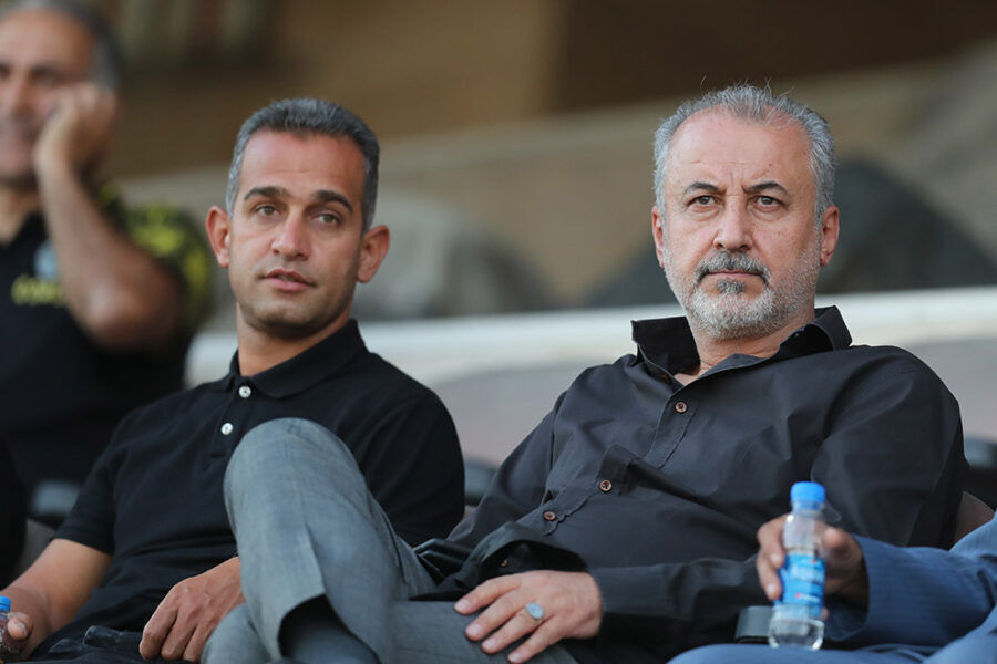 سخنگوی پرسپولیس: همه خریدها زیر نظر سرمربی بوده/ ما کلا ۶ بازیکن خریدیم/ در تلاشیم عمری را به ترکیه بفرستیم سخنگوی پرسپولیس: همه خریدها زیر نظر سرمربی بوده/ ما کلا ۶ بازیکن خریدیم/ در تلاشیم عمری را به ترکیه بفرستیم