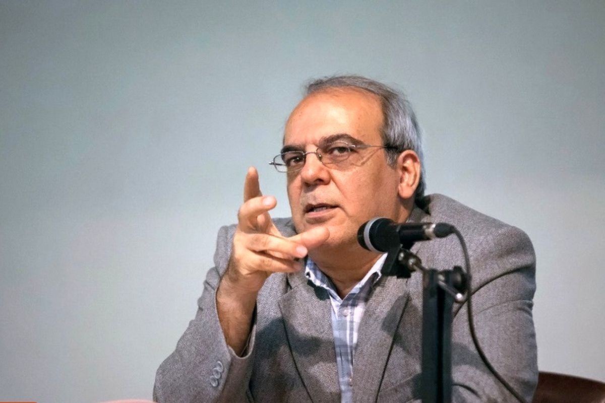 عباس عبدی: بی‌دینی حاصل عملکرد آقای علم‌الهدی و برخی روحانیون است نه تبلیغات دشمن