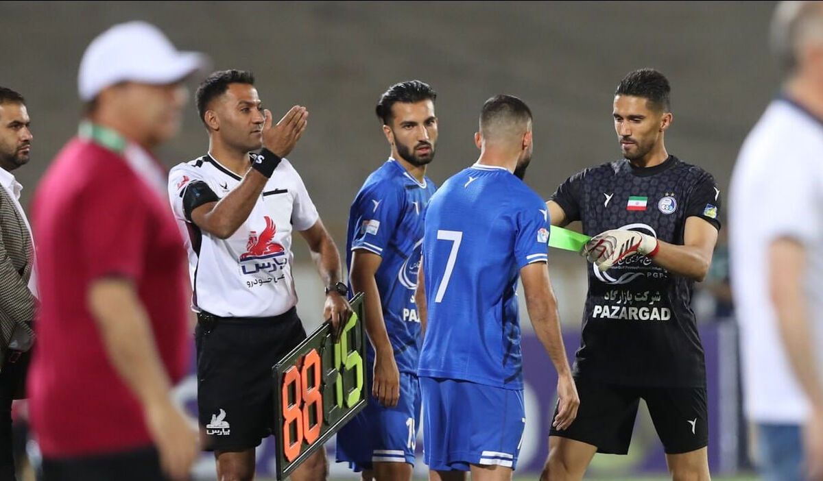 جزییات قرارداد احتمالی ستاره استقلال با تراکتور جزییات قرارداد احتمالی ستاره استقلال با تراکتور