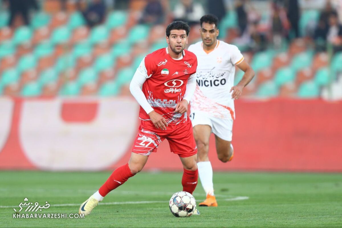 عصبانیت هواداران استقلال از لیست ساپینتو؛ با این نفرات قهرمان نمیشوید! عصبانیت هواداران استقلال از لیست ساپینتو؛ با این نفرات قهرمان نمیشوید!