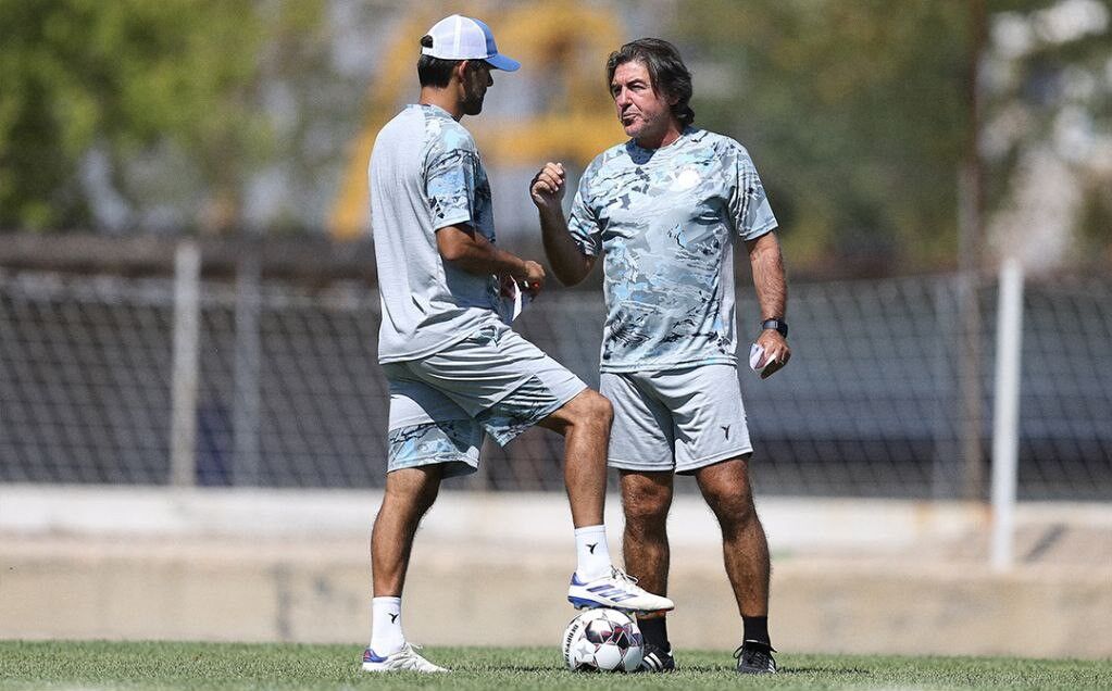 هواداران استقلال خیلی ناراضی هستند/ ساپینتو پیشنهادی نداشت هواداران استقلال خیلی ناراضی هستند/ ساپینتو پیشنهادی نداشت