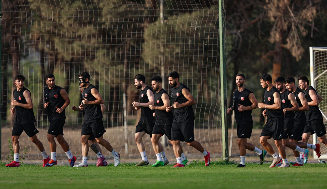 قرارداد بازیکنان پرسپولیس با رقم یک میلیارد در سازمان لیگ ثبت شد!
