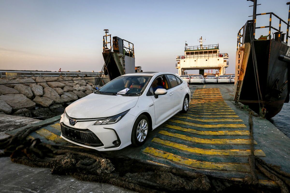 اصلاح قیمت خودروهای وارداتی با تعرفه قبلی اصلاح / حقوق ورودی خودروها تعیین شد اصلاح قیمت خودروهای وارداتی با تعرفه قبلی اصلاح / حقوق ورودی خودروها تعیین شد