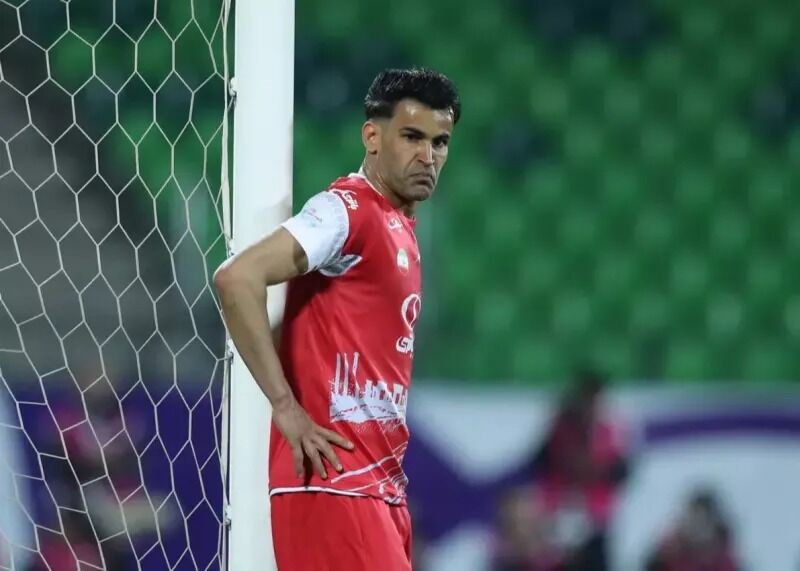 عیسی آلکثیر به دو سرمربی استقلال زخم کاری زد! عیسی آلکثیر به دو سرمربی استقلال زخم کاری زد!