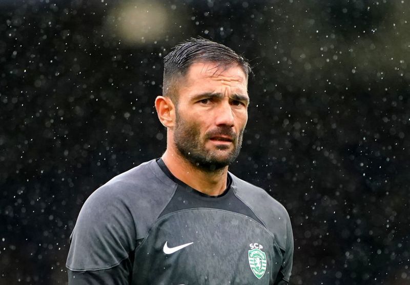 پاسخ نهایی گلر سابق رئال مادرید به پیشنهاد استقلال پاسخ نهایی گلر سابق رئال مادرید به پیشنهاد استقلال