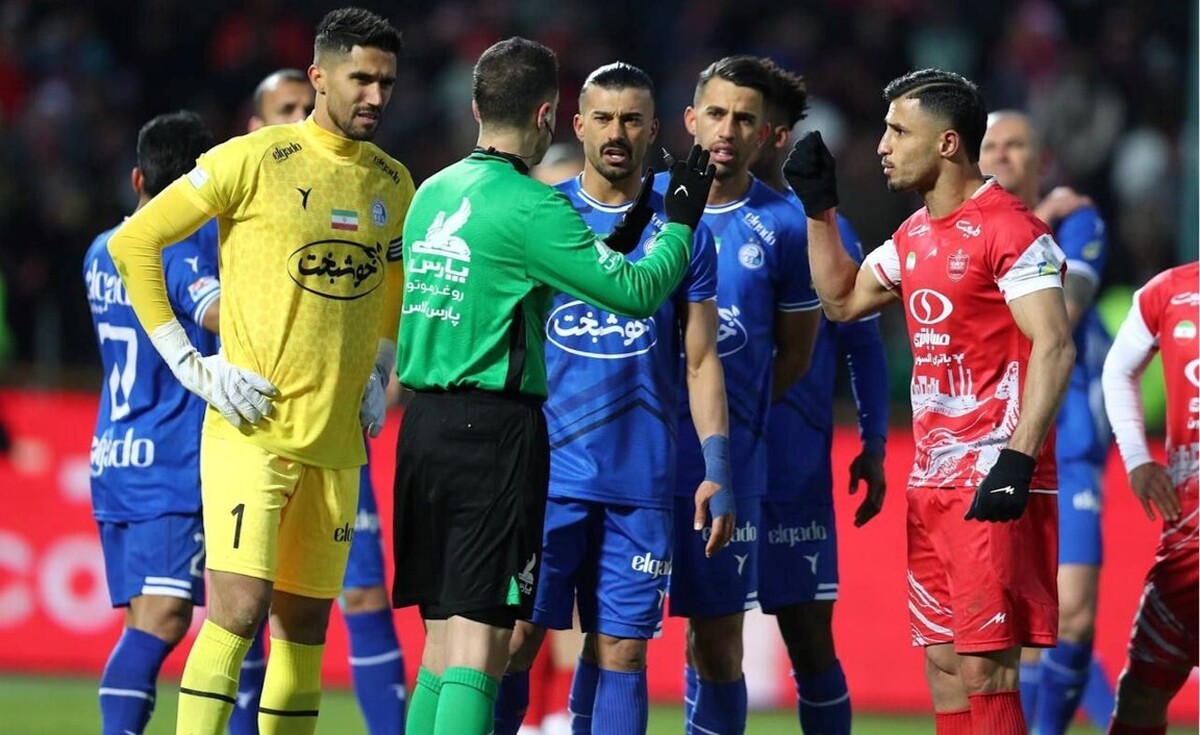 تنها برد سیدحسین حسینی مقابل پرسپولیس؛ همان دربیای که دروازهبانی نکرد! تنها برد سیدحسین حسینی مقابل پرسپولیس؛ همان دربیای که دروازهبانی نکرد!