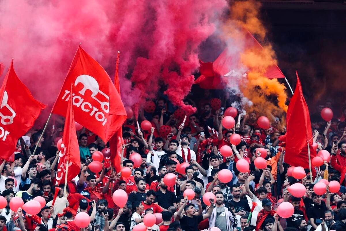 برگزاری دیدار استقلال و تراکتور با حضور تماشاگران؟ برگزاری دیدار استقلال و تراکتور با حضور تماشاگران؟