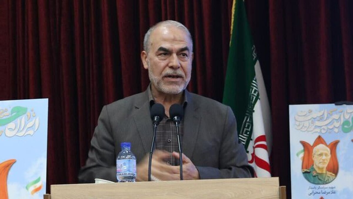 معاون سیاسی سپاه: جریانی خواستار مذاکره جامع با آمریکا و بازگشت به توافقاتی شده؛ عملاً استقلال و توانمندی ایران را زیر سؤال میبرد معاون سیاسی سپاه: جریانی خواستار مذاکره جامع با آمریکا و بازگشت به توافقاتی شده؛ عملاً استقلال و توانمندی ایران را زیر سؤال میبرد