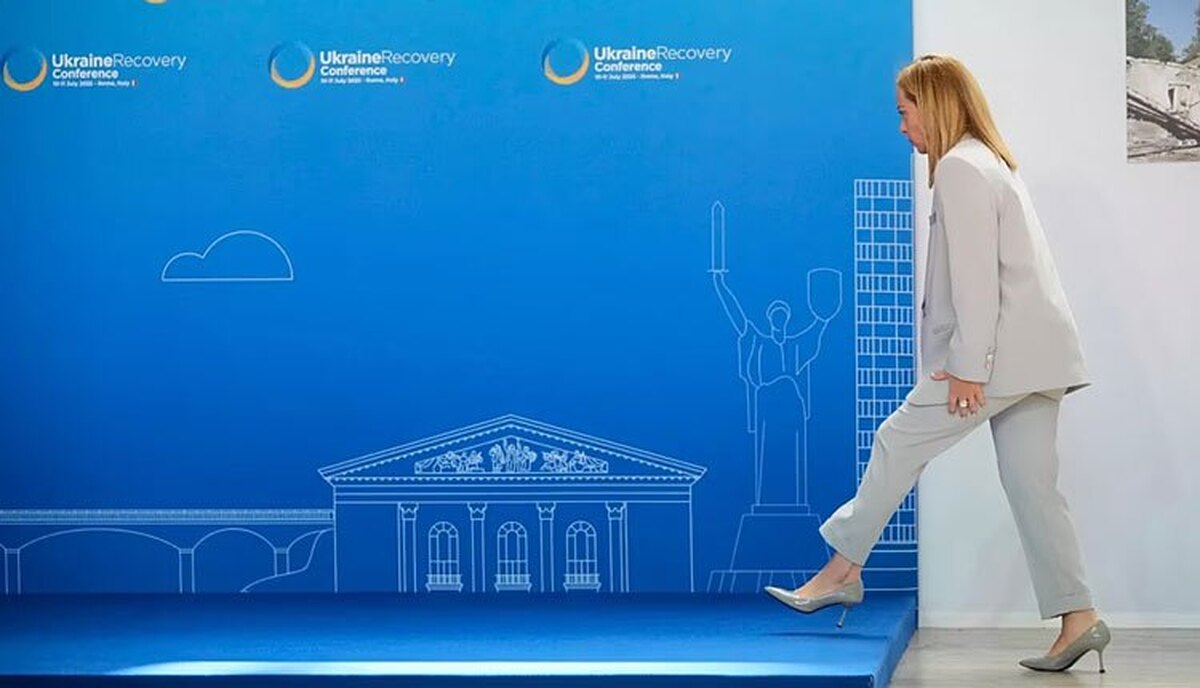 انتشار تصاویر دستکاری شده مستهجن نخست وزیر و زنان سیاستمدار ایتالیا 