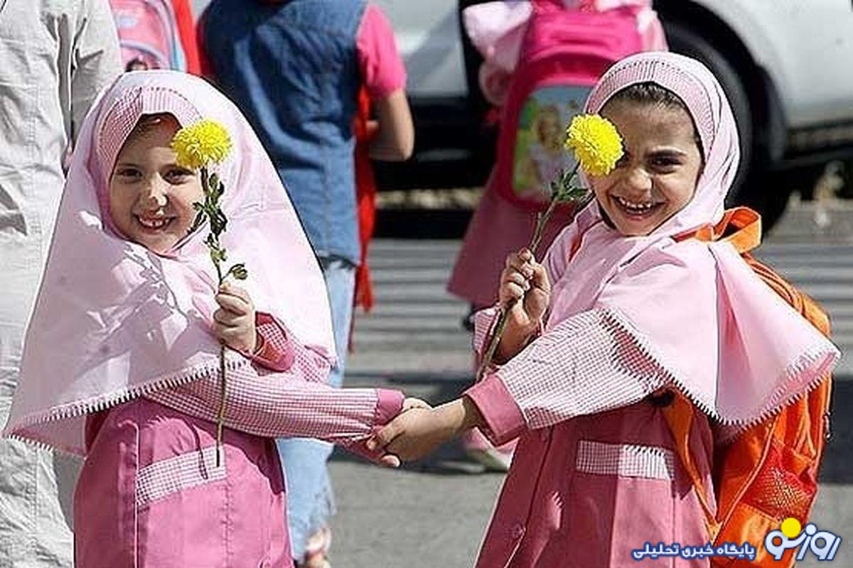 اول مهر روز شلوغی که دیدار‌ها را در محوطه‌های علمی تازه می‌کند!