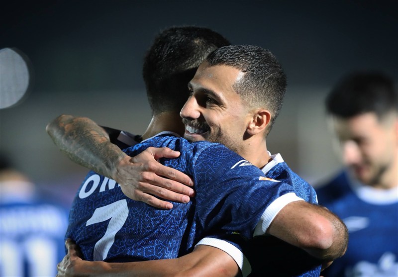 گلایه گلزن گلگهر از فحاشی هواداران پرسپولیس گلایه گلزن گلگهر از فحاشی هواداران پرسپولیس