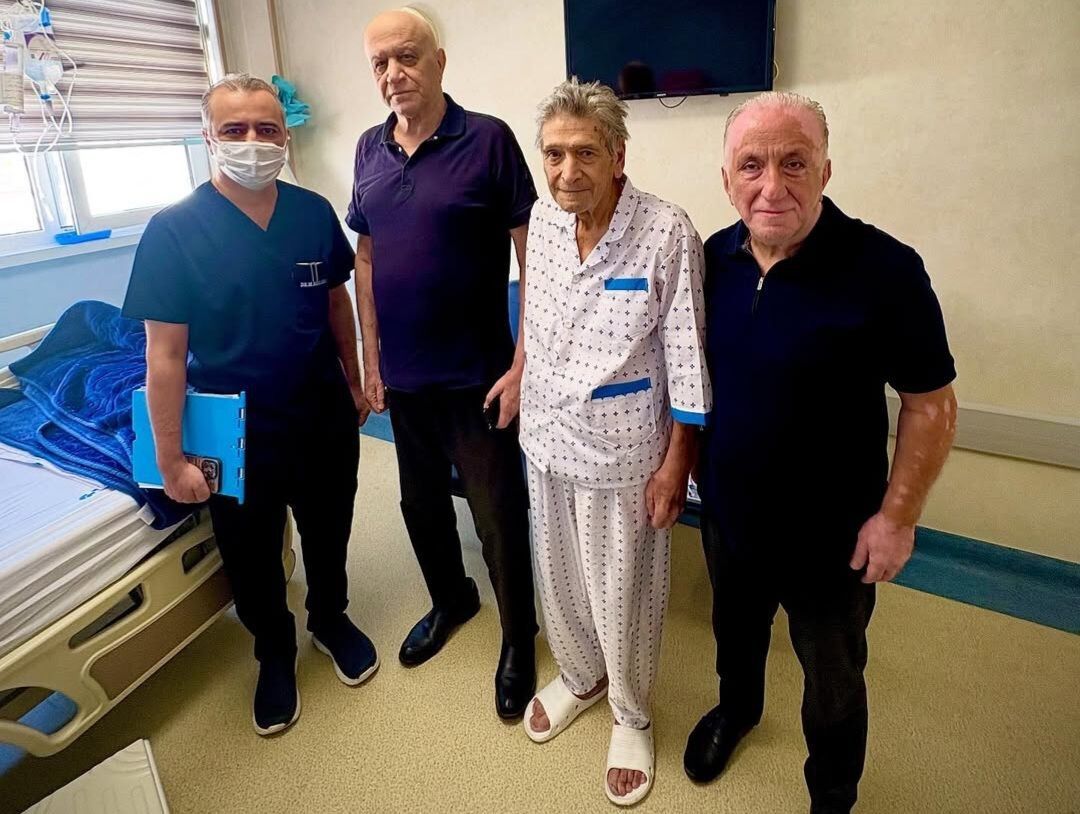 ستاره استقلال دست به قلم شد: شما امید را در وجودم زنده کردید ستاره استقلال دست به قلم شد: شما امید را در وجودم زنده کردید